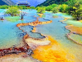 五彩池